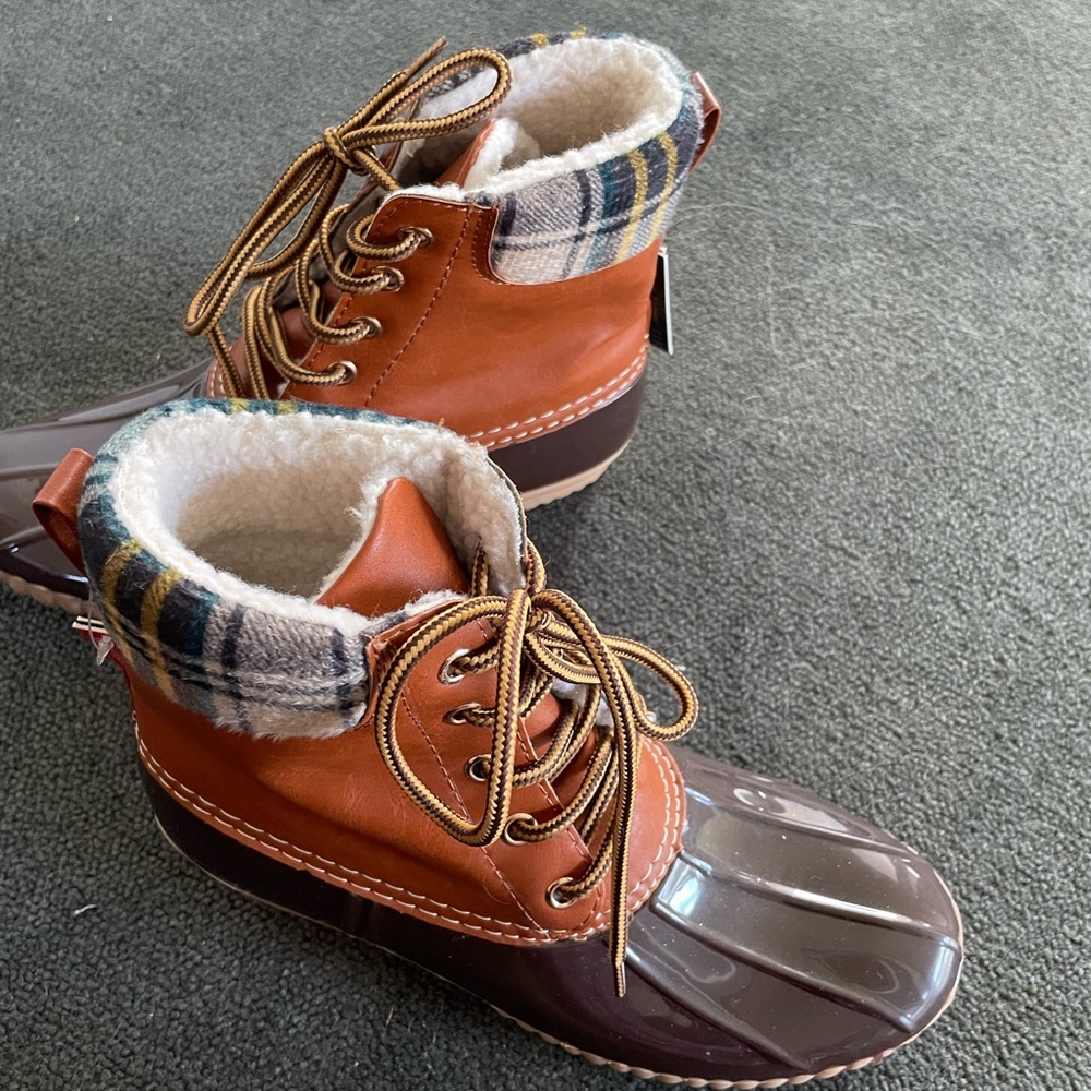 Henry Ferrera Mission Brown Rubber Duck Boots